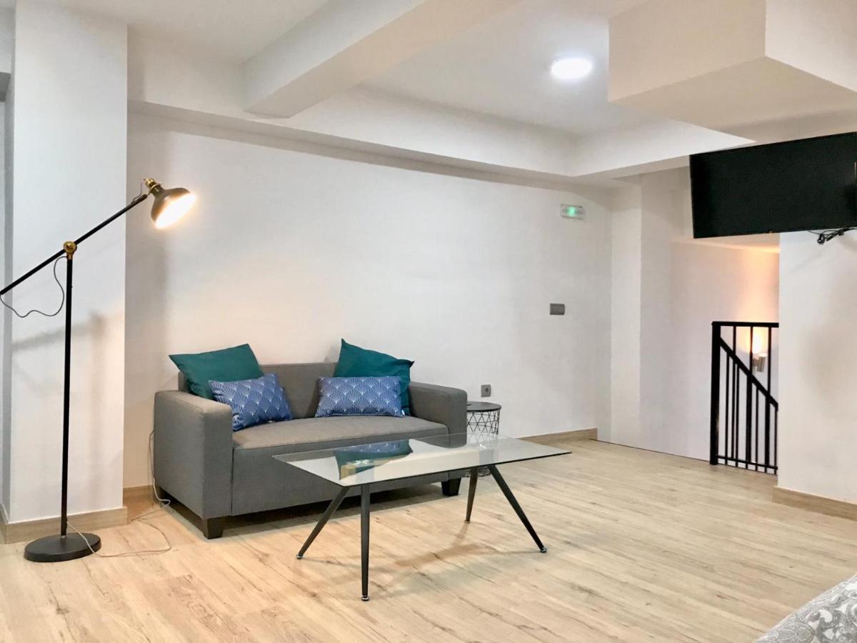 Modern & Spacious Apartment In Plaza De La Merced Málaga Dış mekan fotoğraf