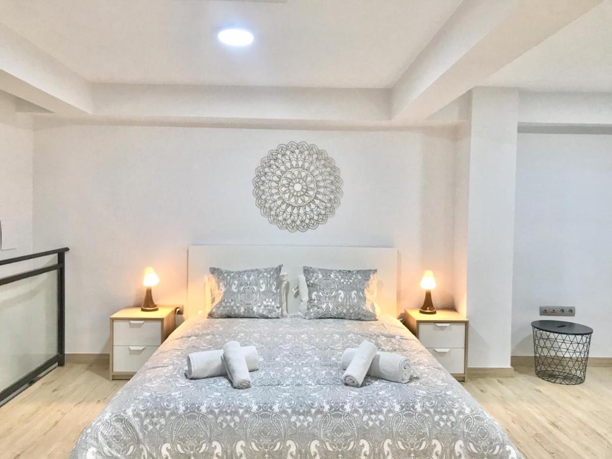 Modern & Spacious Apartment In Plaza De La Merced Málaga Dış mekan fotoğraf
