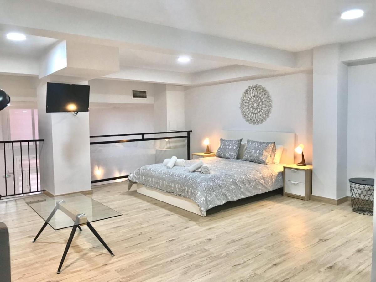 Modern & Spacious Apartment In Plaza De La Merced Málaga Dış mekan fotoğraf
